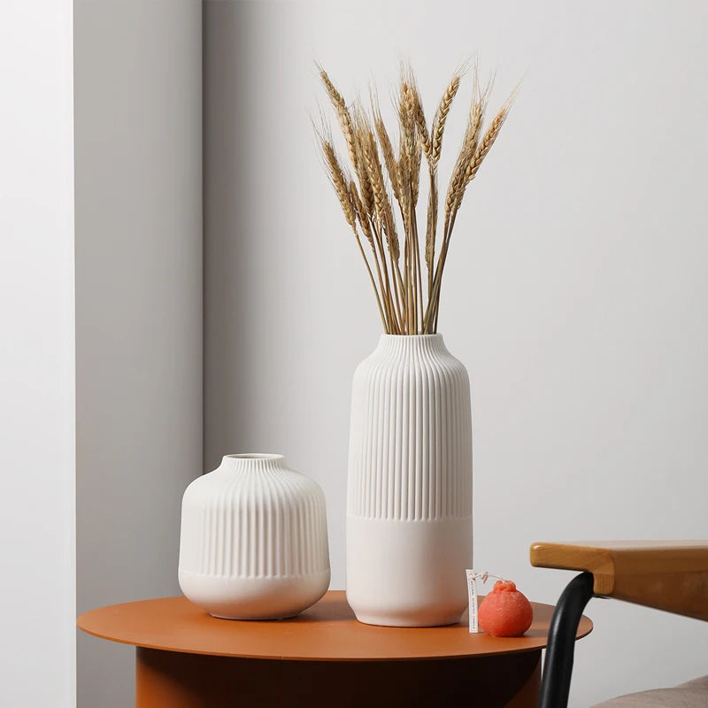 Elegant Light-Luxury Vase