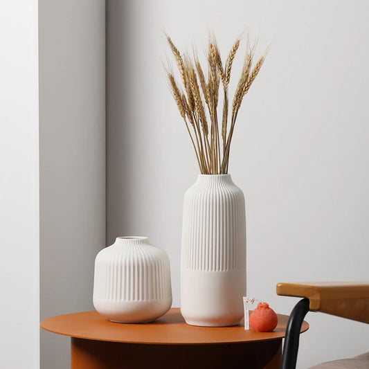 Elegant Light-Luxury Vase