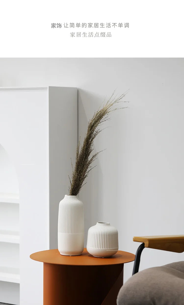 Elegant Light-Luxury Vase