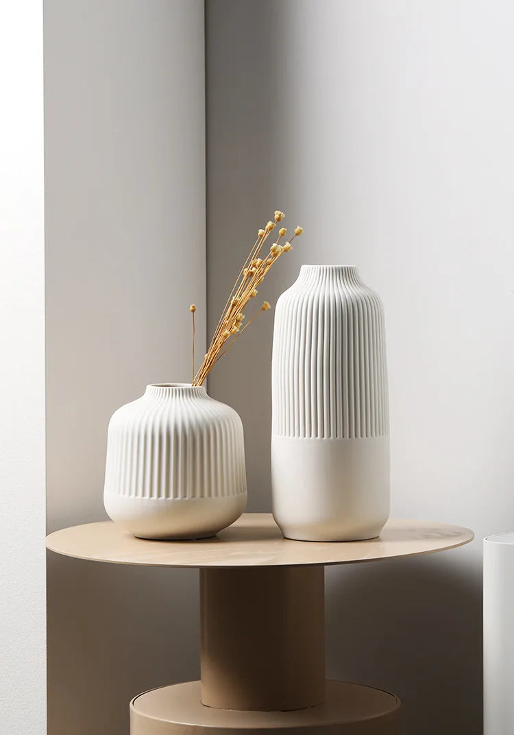 Elegant Light-Luxury Vase