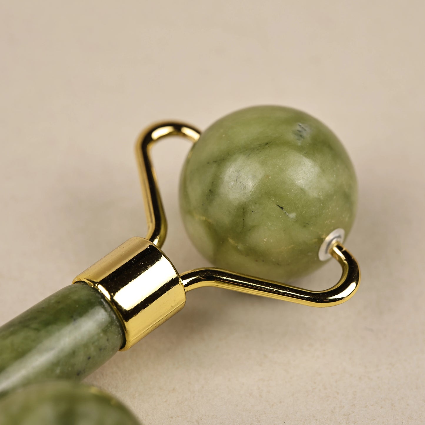 Jade Face Roller