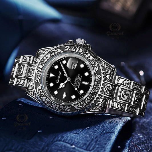 Men’s Vintage Engraved Watch