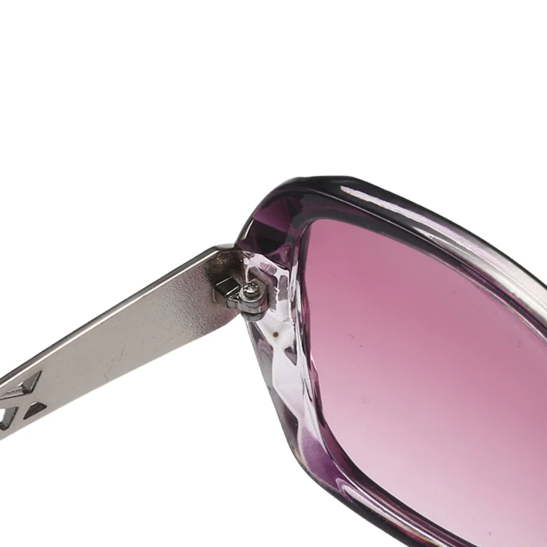 New Ladies' Sunglasses with High Sense and Diamond-encrusted Sunglasses Protect against Ultraviolet Rays in Summer.