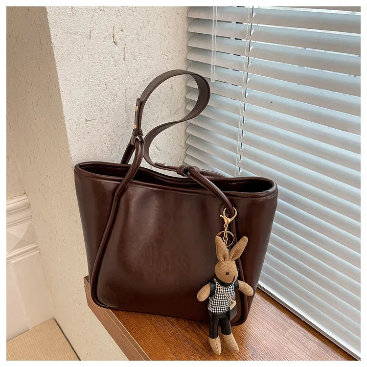 Retro Bucket Tote 2025