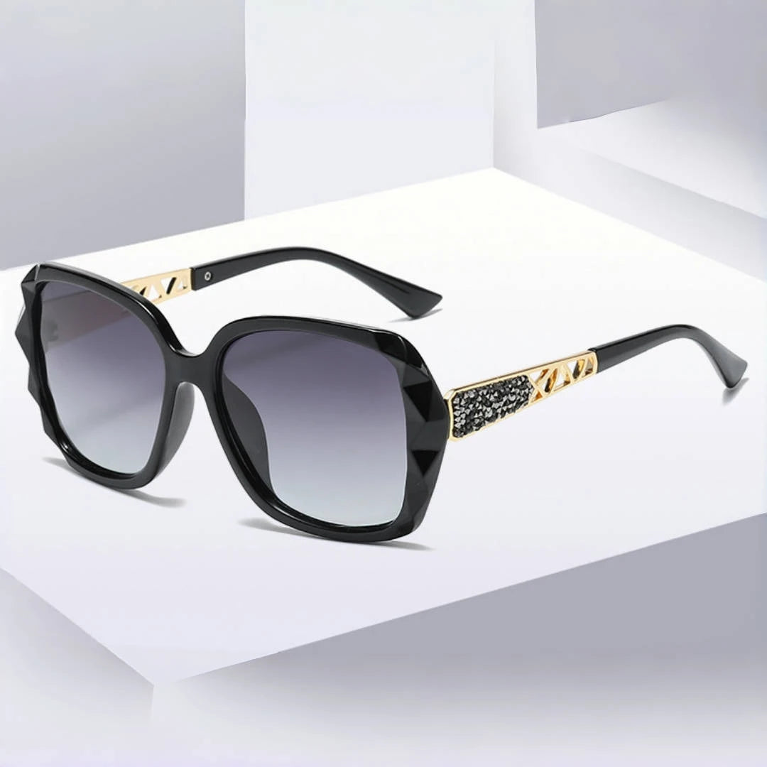 New Ladies' Sunglasses with High Sense and Diamond-encrusted Sunglasses Protect against Ultraviolet Rays in Summer.