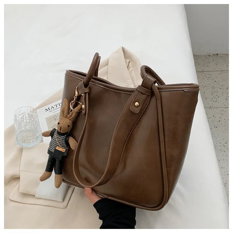 Retro Bucket Tote 2025