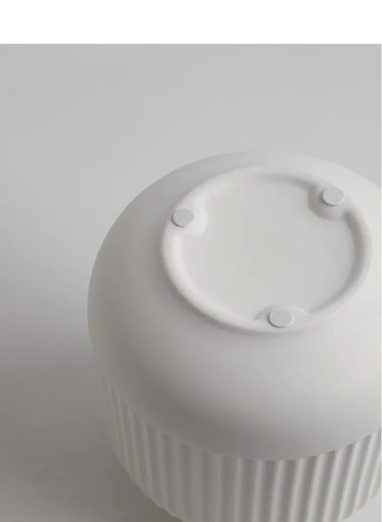 Elegant Light-Luxury Vase