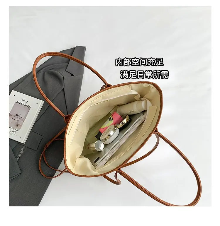 Elegant Leather Tote