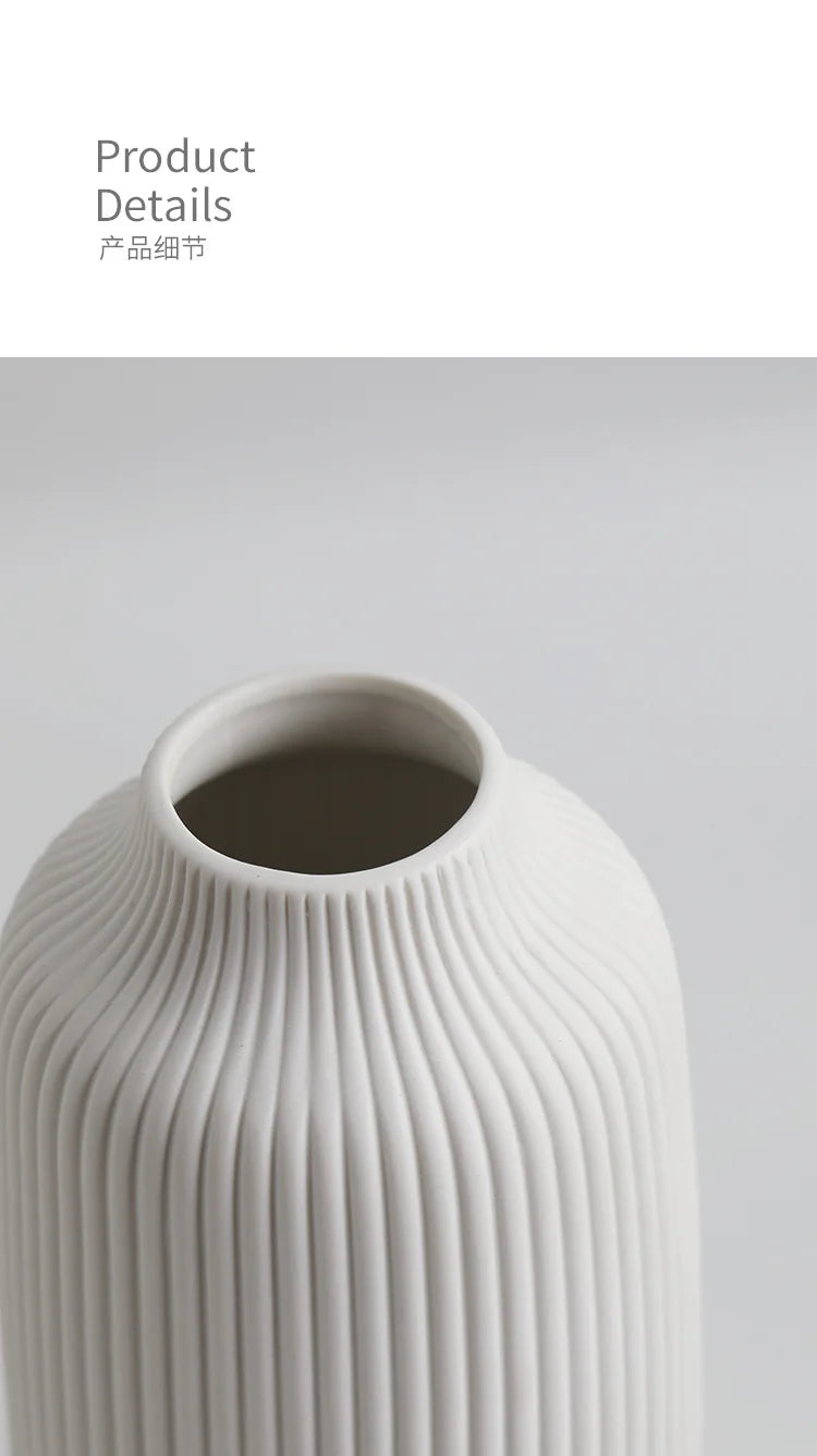 Elegant Light-Luxury Vase